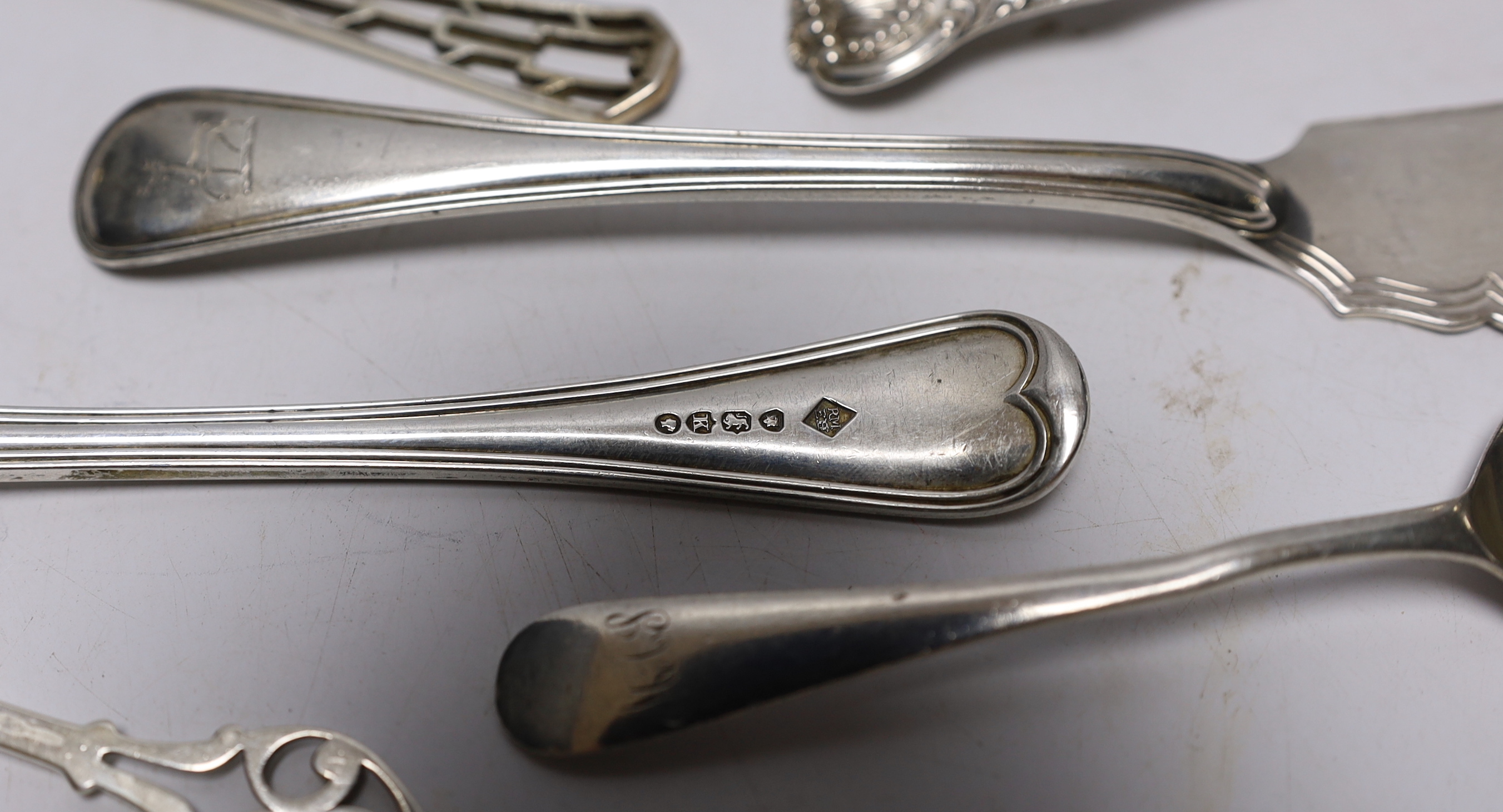A pair of Edwardian silver apostles spoons, Josiah Williams & Co, London, 1902, 19.5cm and a small quantity of assorted silver flatware including pair of Victorian butter knives and a case of six silver and enamel cockta